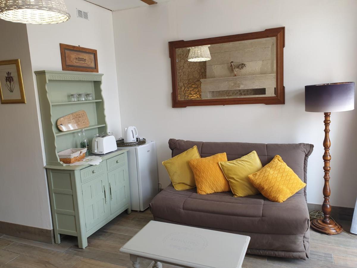 مبيت وإفطار La Vieille Grange - Saint-Privat-des-Prés المظهر الخارجي الصورة