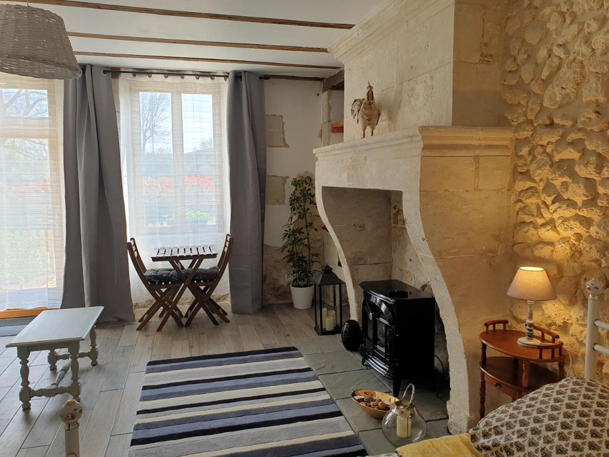 مبيت وإفطار La Vieille Grange - Saint-Privat-des-Prés المظهر الخارجي الصورة