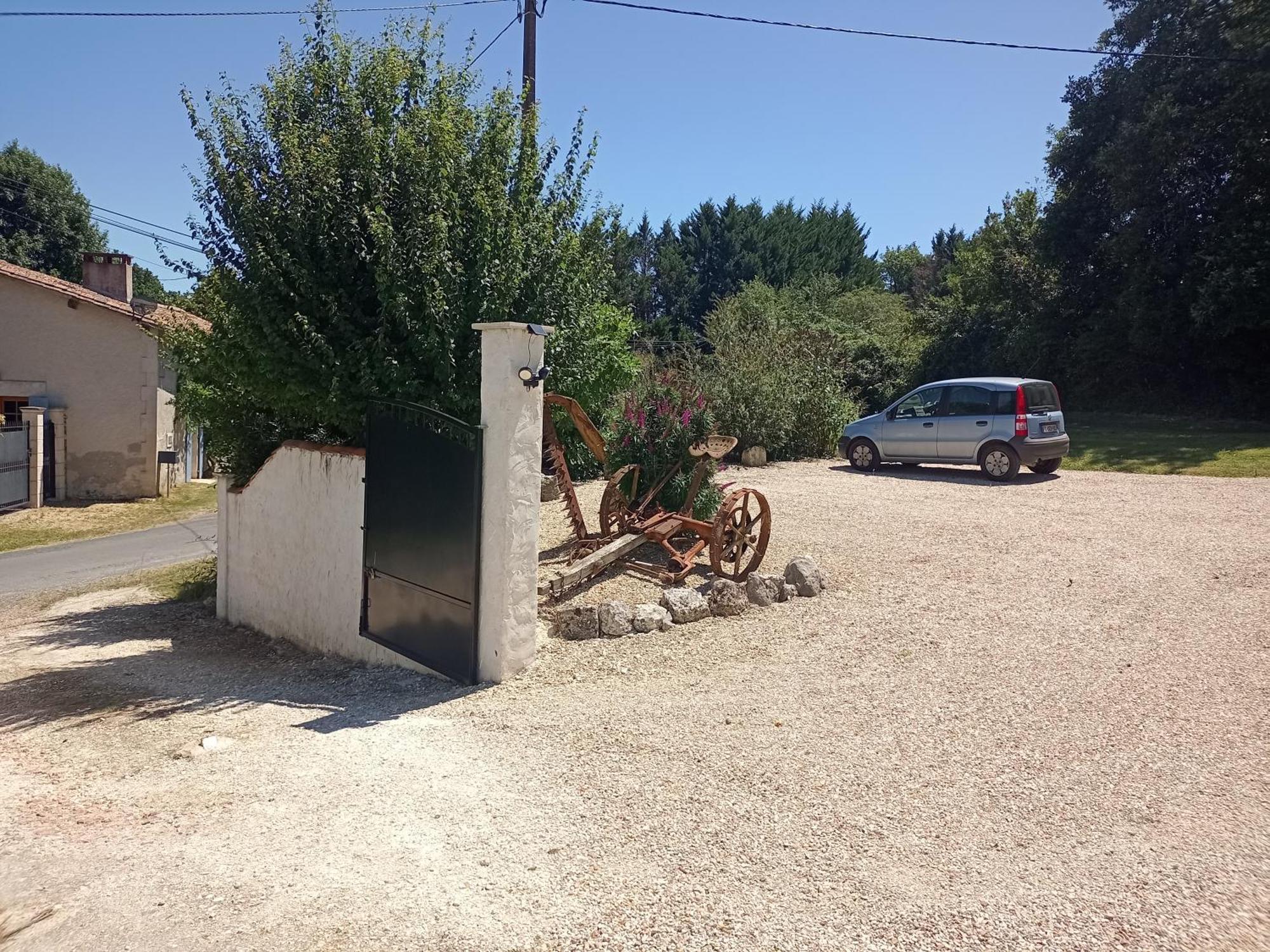 مبيت وإفطار La Vieille Grange - Saint-Privat-des-Prés المظهر الخارجي الصورة